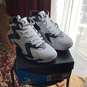 Shaq Devistator 2.0 Basketball Shoes - Size 11